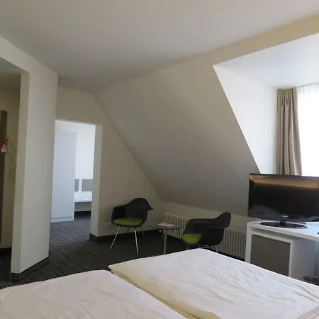 Comfor Hotel