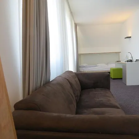 Comfor Hotel